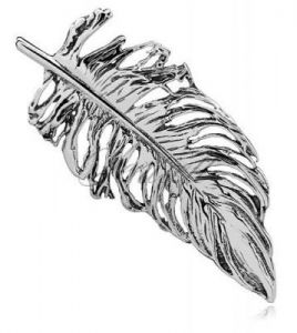 Broszka ze srebra, w kształcie pióra