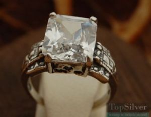 ALEROS 3 - srebrny pierścionek z kryształem