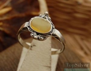CAMBARA - srebrny pierścionek z bursztynem