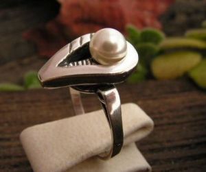 ASCO - srebrny pierścionek z perłą