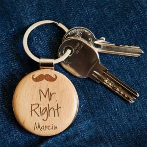 Mr. Right - Brelok drewniany - Drewniany brelok