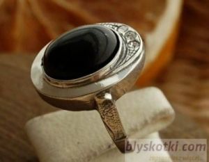 DUOMO - srebrny pierścionek onyks z kryształami